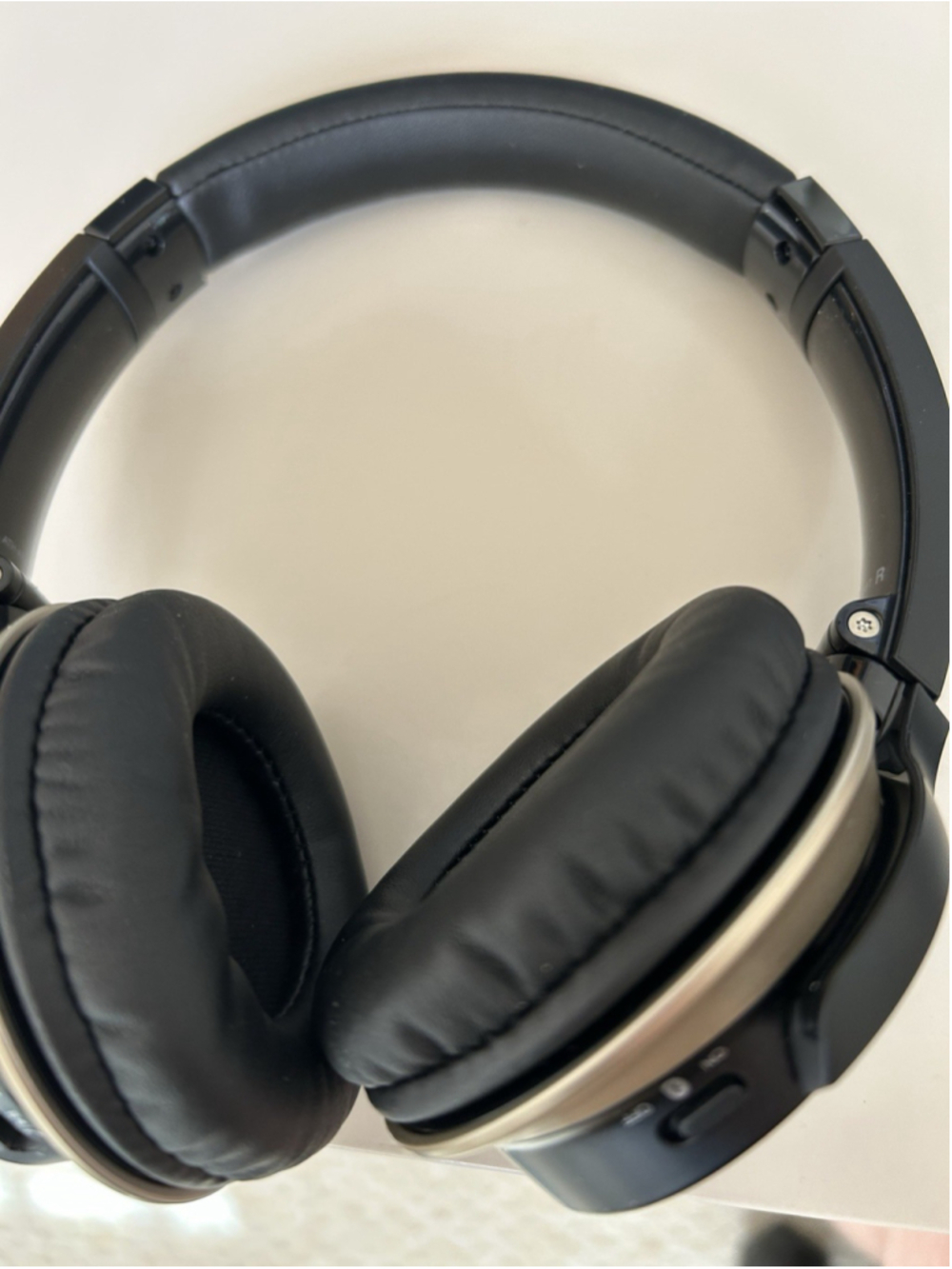 Audio-Technica Bluetooth Headphones Lightweight Black Over the Ear